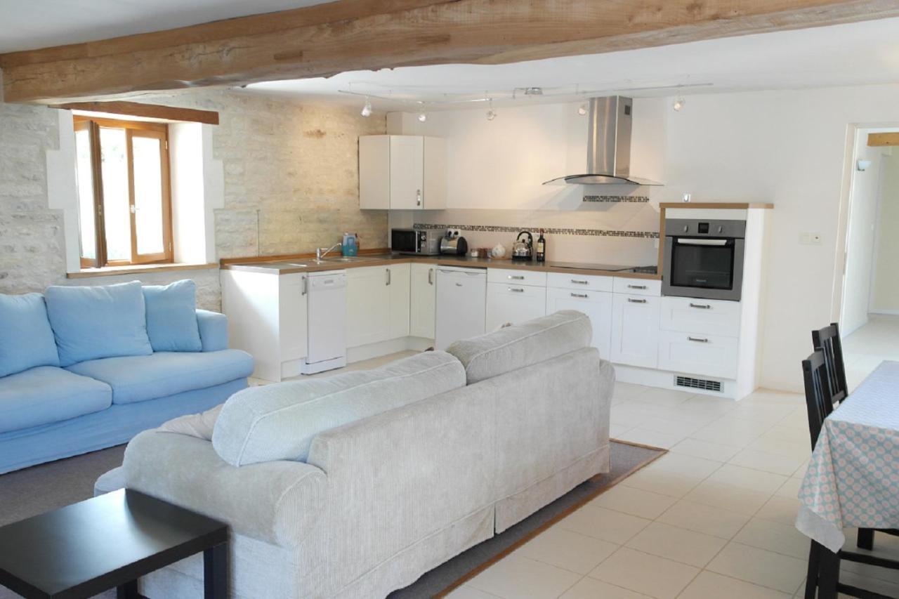 Les Grandes Ecures Mons (Charente-Maritime)