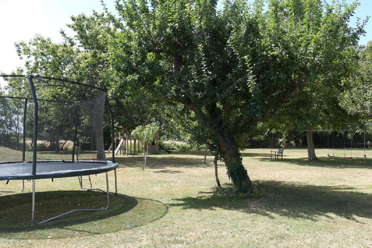 Les Grandes Ecures Hébergement de vacances Mons (Charente-Maritime)